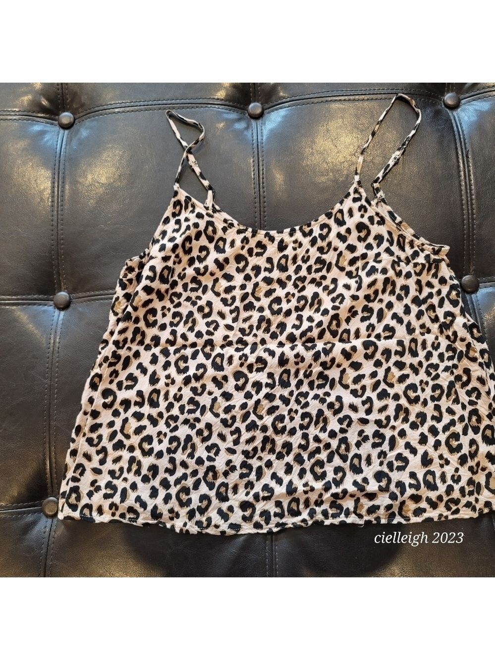💥4 for $25💥 Leopard print cropped tank top